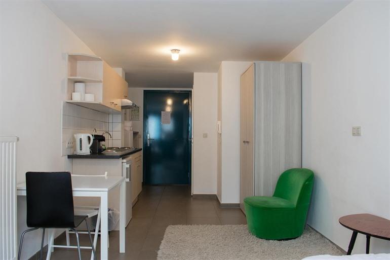 13 Uhr Hostel