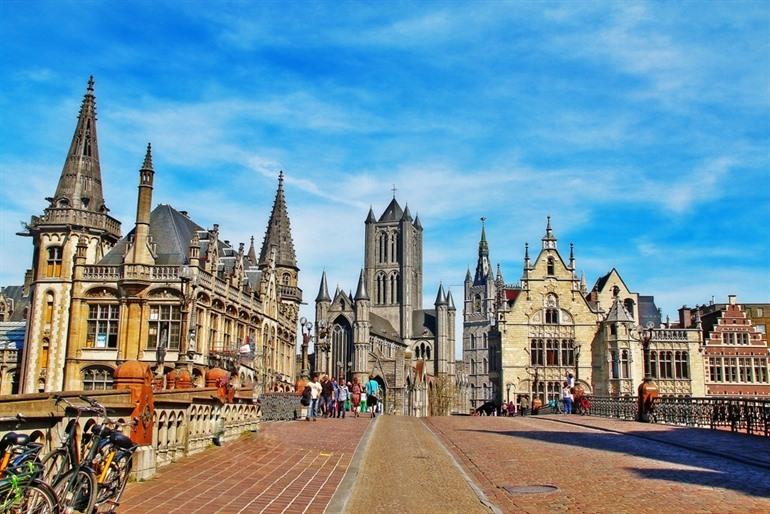 Drei Türme von Gent vom Sint-Michielsbrug aus