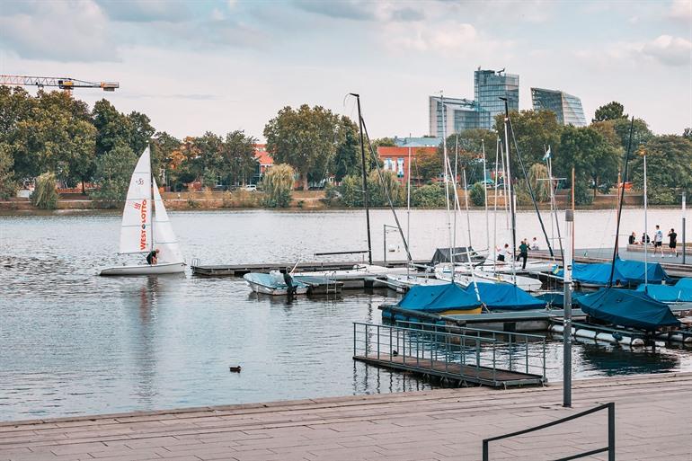 Aasee, der künstlich angelegte Stadtsee in Münster