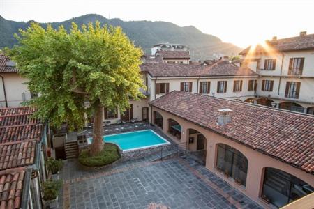 Das Albergo Le Due Corti am Piazza Vittoria buchen
