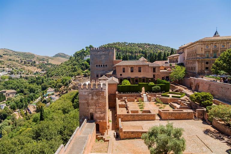 Alcazaba, der älteste Teil der Alhambra in Granada