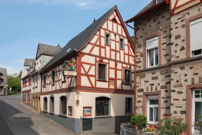 Alte Weinstube Burg Eltz Treis-Karden buchen