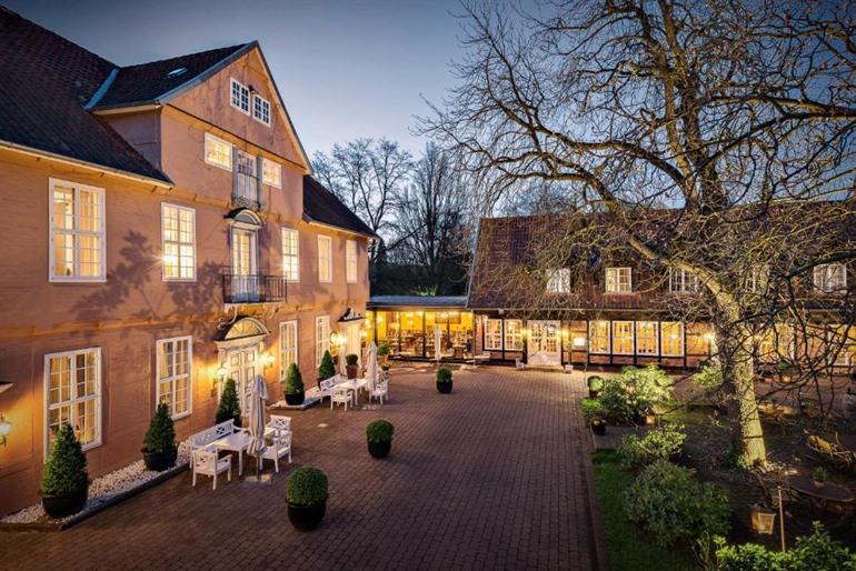 Althoff Hotel Fürstenhof buchen
