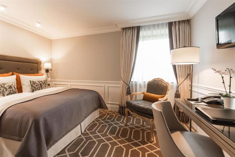 Althoff Hotel Fürstenhof buchen