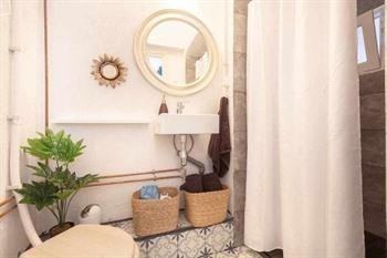 Susanna Old Town Mezzanine Apartment buchen