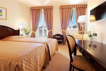 Arbiana Heritage Hotel buchen