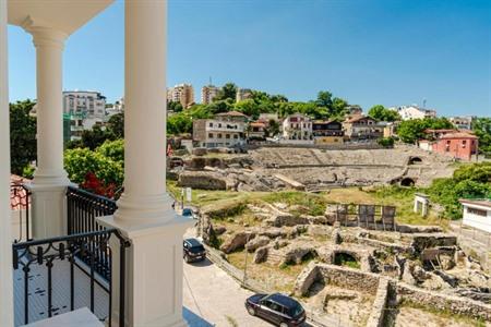 Art Gallery Boutique Hotel mit Blick auf das Amphitheater buchen