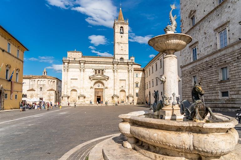 Ascoli Piceno, Marken, Italien