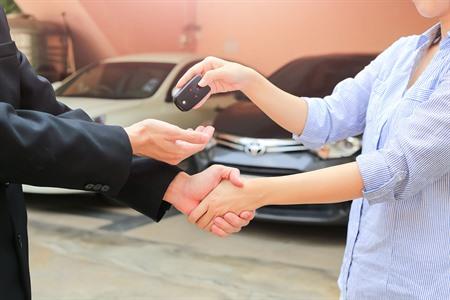 Auto mieten am Flughafen Athen: So finden Sie das günstigste Angebot und worauf Sie achten sollten