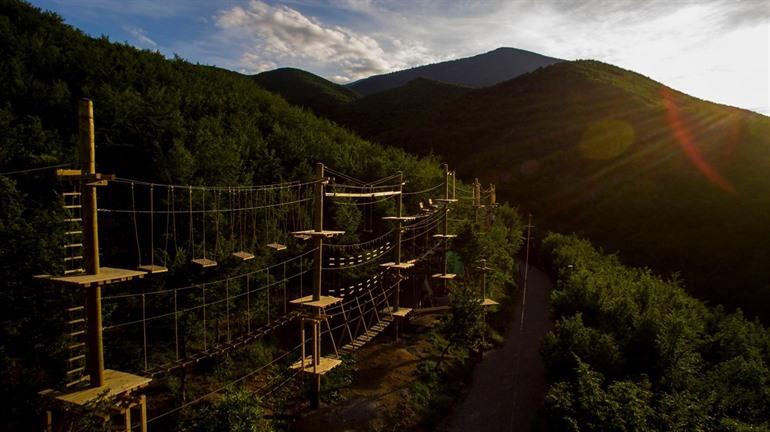 Abenteuerpark in Peja, Kosovo