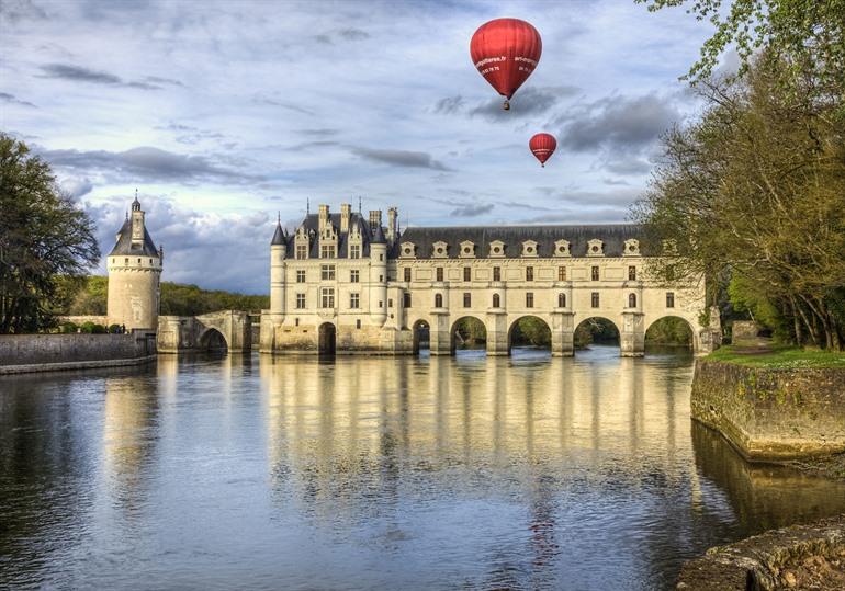 Heißluftballonfahrt über die Loire, Frankreich