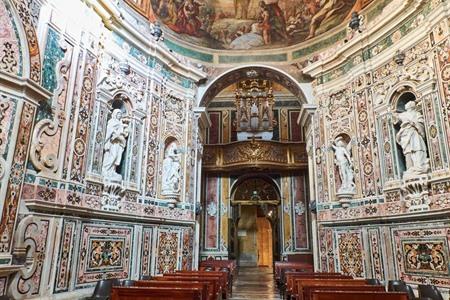 10 Sehenswürdigkeiten in Taranto: Verborgene Perle Apuliens