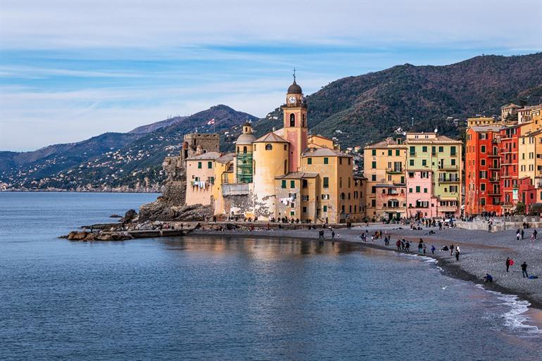 Santa Maria Assunta, die Kirche am Meer in Camogli
