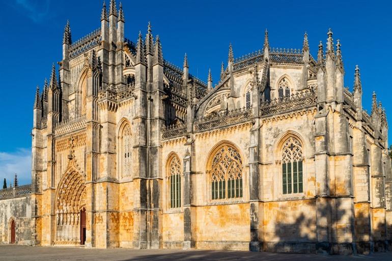 Kloster Batalha, Vorderseite