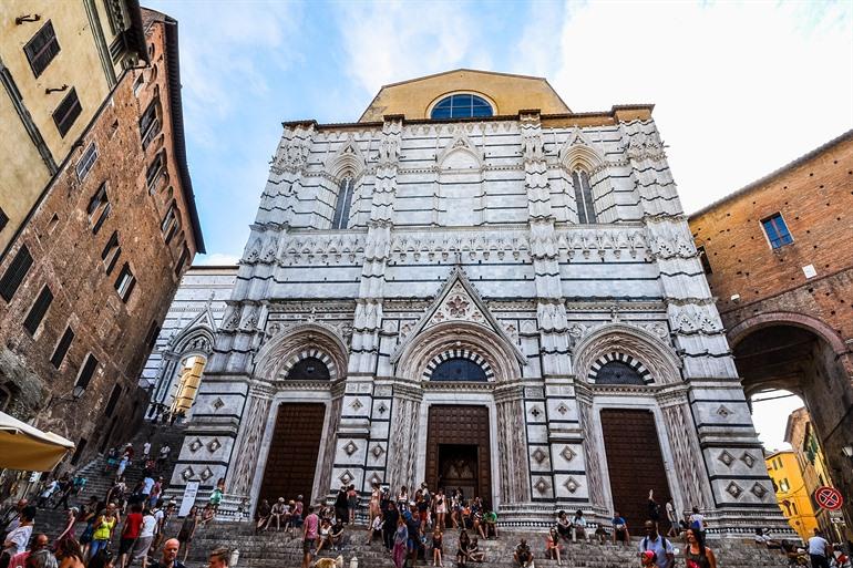 Taufkirche San Giovanni in Siena