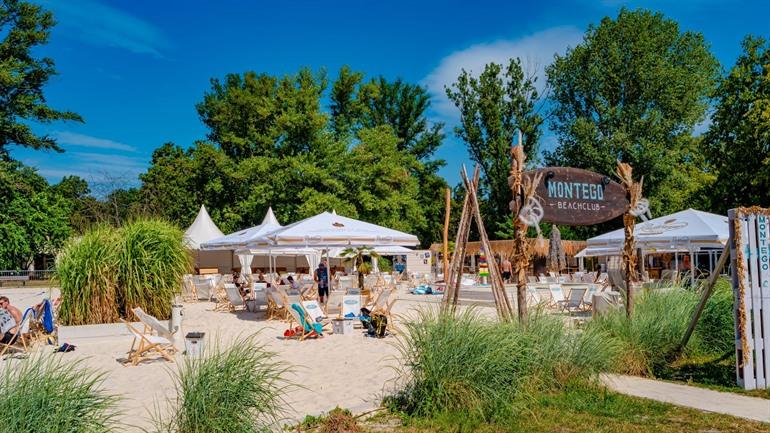 Strandbar im Stadtpark Rotehorn, Magdeburg