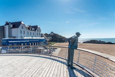 Best Western Hotel De La Plage Saint Marc sur Mer buchen