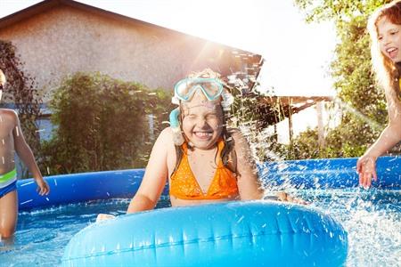 5 mal die besten aufblasbaren Pools 2026: Welchen Pool für Ihren Garten kaufen?