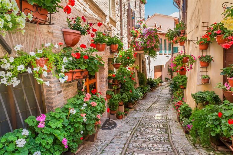 Sehenswürdigkeiten im blumenreichen Spello