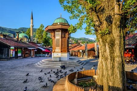 20 der schönsten Sehenswürdigkeiten in Sarajevo: Was unbedingt sehen und erleben? + Unterkunftstipps