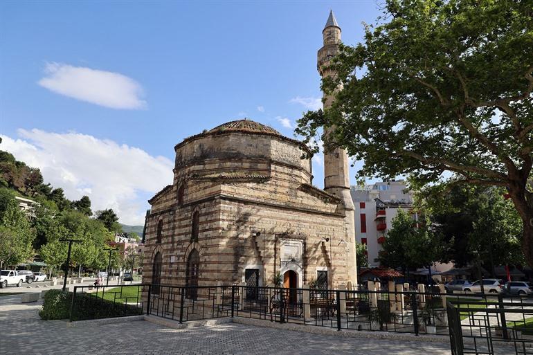 Besuch der Muradie-Moschee in Vlorë, Albanische Riviera