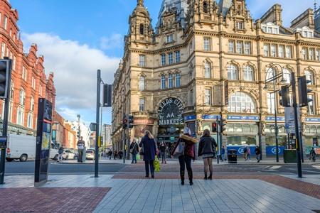 Besuchen Sie den Kirkgate Market in Leeds