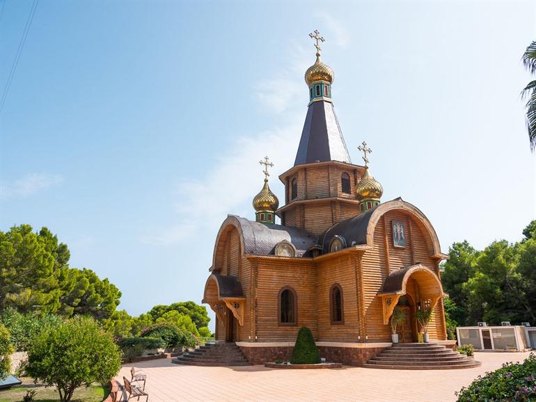 Besuchen Sie die russisch-orthodoxe Kirche in der Nähe von Altea, Alicante