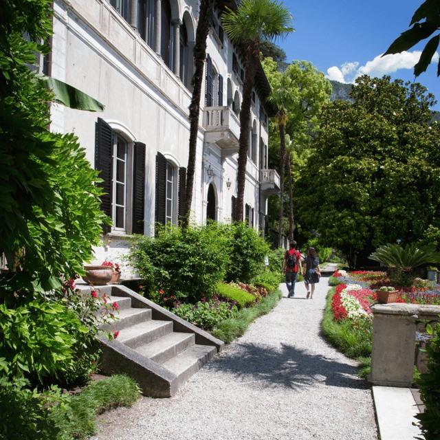 Besuchen Sie Villa Monastero, Villa Carlotta und Villa Melzi d'Eril während dieser Tour inklusive Fährüberfahrt.