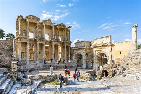 Die Bibliothek von Celsus in Ephesus, Türkei, besuchen