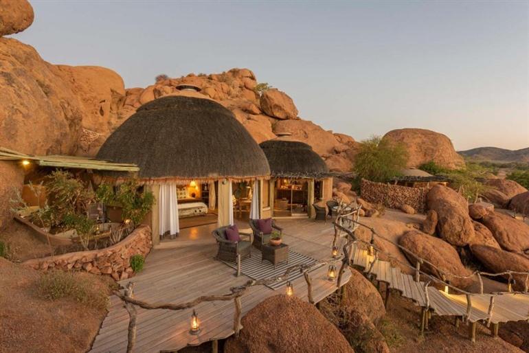 Ein außergewöhnliches Übernachtungserlebnis im Camp Kipwe in Twyfelfontein