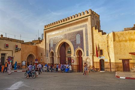 17 der schönsten Sehenswürdigkeiten in Fès: Was Sie bei Ihrem Besuch sehen und erleben sollten
