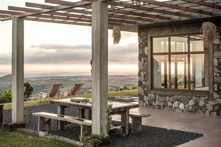 Buchen Sie diese charmante Villa Cantinho do Paraíso mit Terrasse