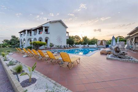 Buchen Sie Ihre Übernachtung im Villa Del Sol Corfu in der Nähe des Canal D'Amour in Sidari.