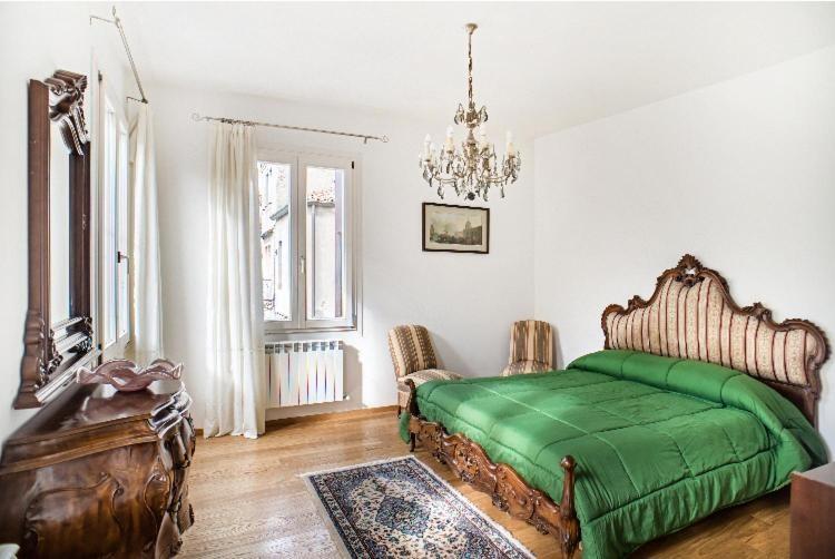 Buchen Sie Ihren Aufenthalt im Casa Bastianello mit Blick auf den Vena-Kanal