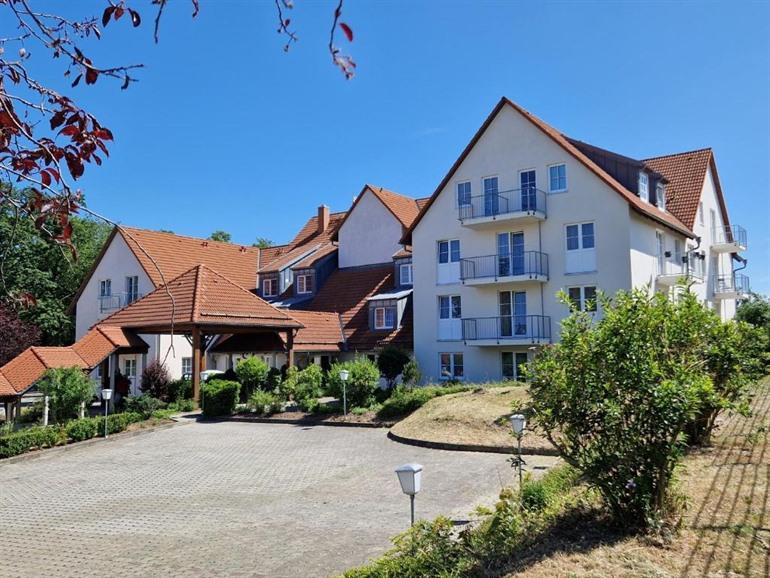 Buchen Sie Ihren Aufenthalt im Hotel Siebeneichen, nur wenige Gehminuten vom Schloss entfernt.