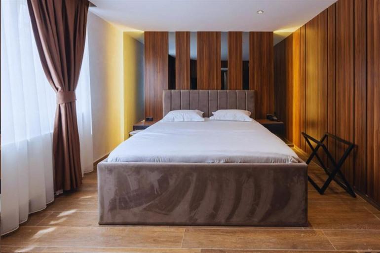 Buche deinen Aufenthalt im Hotel SOLO 127