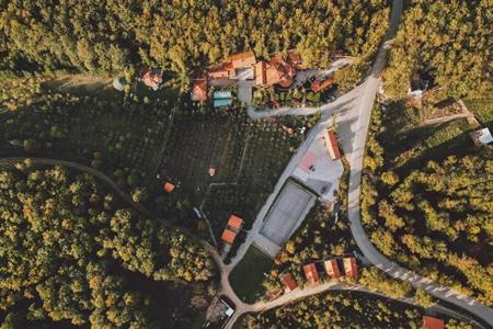 Buchen Sie Ihren Aufenthalt im Lura Agroturizem in Novoberdo