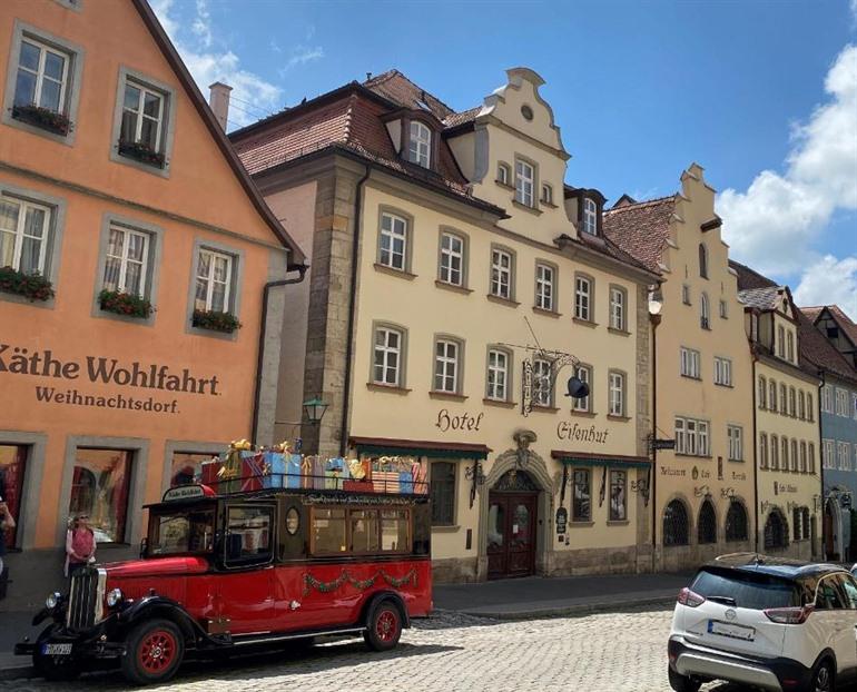 Buche deinen Aufenthalt im Hotel Eisenhut