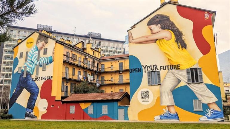 Buche deine Wandertour durch das futuristische Porta Nuova Viertel