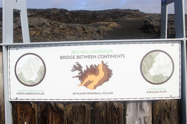 Brücke der Kontinente Island