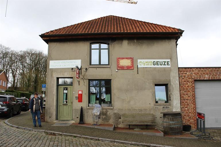 Café In der Versicherung gegen den großen Durst in Eizeringen, Pajottenland