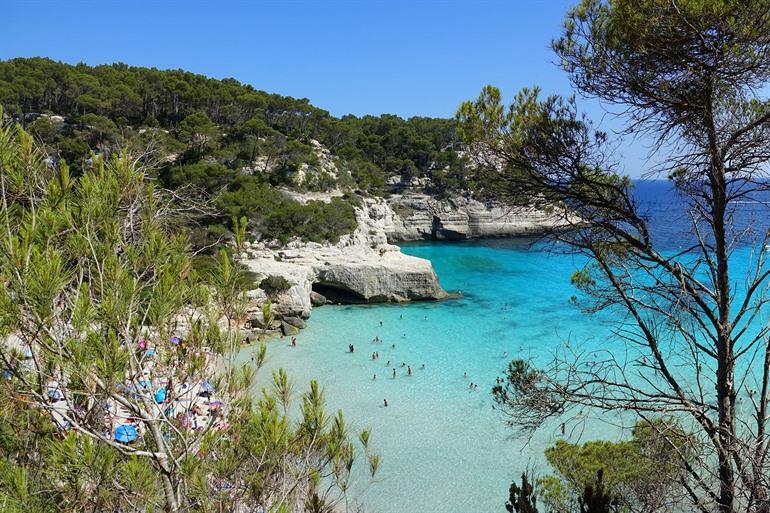 Cala Mitjana auf Menorca