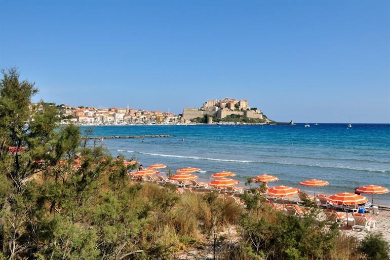 Strand von Calvi
