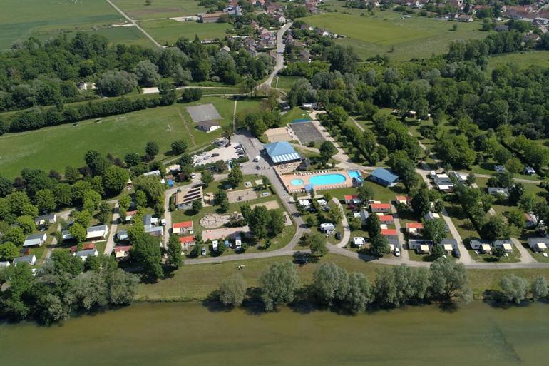 Camping Les Bords de la Loue buchen