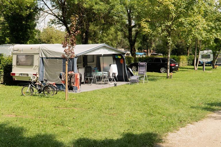 Camping Les Bords de la Loue buchen