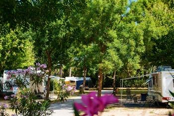 Camping Les Pêcheurs buchen