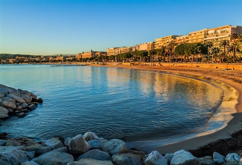 Strand in Cannes