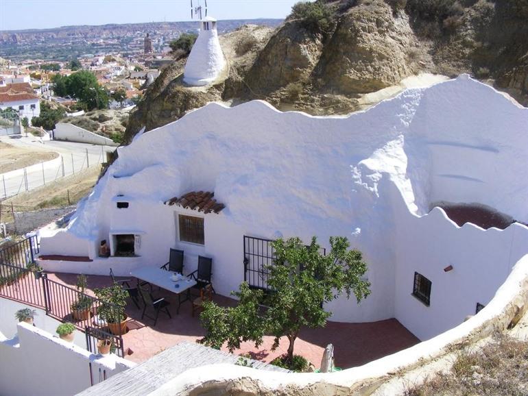 Casa Cueva Gaudix
