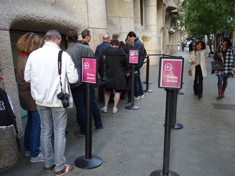 Casa Mila Tickets Warteschlangen überspringen