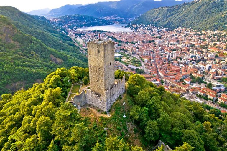 Castello Baradello mit Blick auf Como